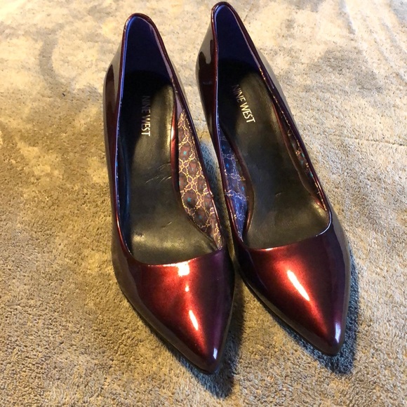 Nine west maroon heels - Picture 1 of 3
